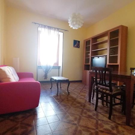 Due Finestre Sul Cortile Hotel Novi Ligure Eksteriør billede